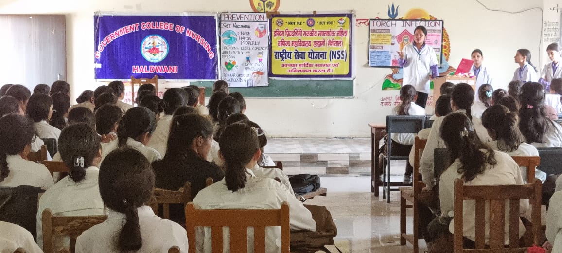 मेडिकल कॉलेज हल्द्वानी की नर्सिंग छात्राओं ने महिलाओं में टॉर्च संक्रमण की रोकथाम और फर्स्ट ऐड पर दी जानकारी
