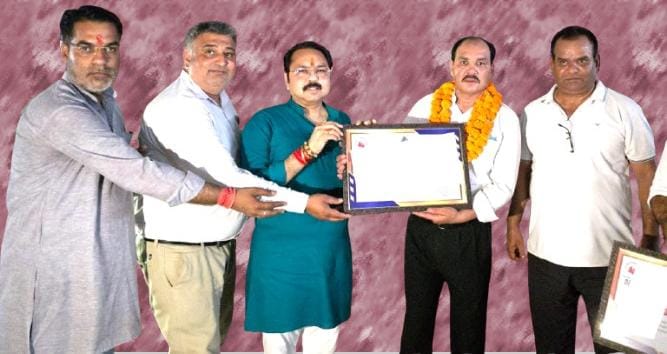 जिला मुक्केबाजी संघ की बैठक आयोजित खिलाड़ियों को जल्द मिलेगा प्रशिक्षण केंद्र-डा.विशाल गर्ग