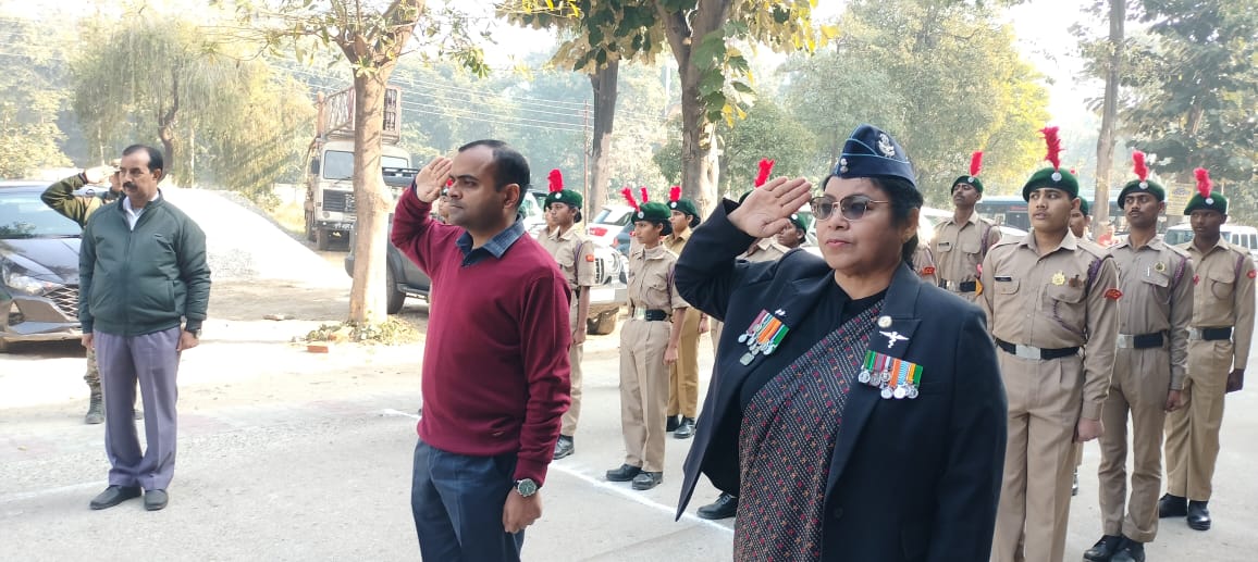 जिला सैनिक कल्याण एवं जिला प्रशासन के सयुक्त तत्वाधान में विजय दिवस कार्यक्रम का आयोजन