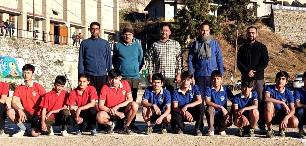 अंतर सदनीय फुटबॉल प्रतियोगिता में शिवालिक सदन का दबदबा