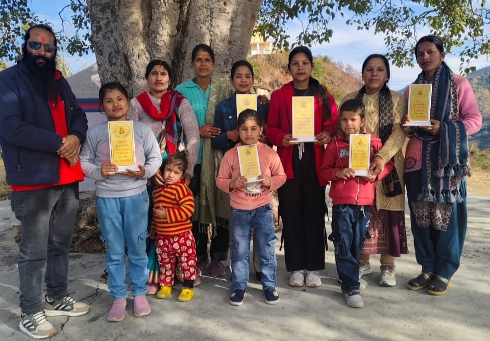 नरेंद्र नगर: छोटे बच्चों की बड़ी उडान, सपनों की उड़ान मे बच्चों ने दिखाया दमखम