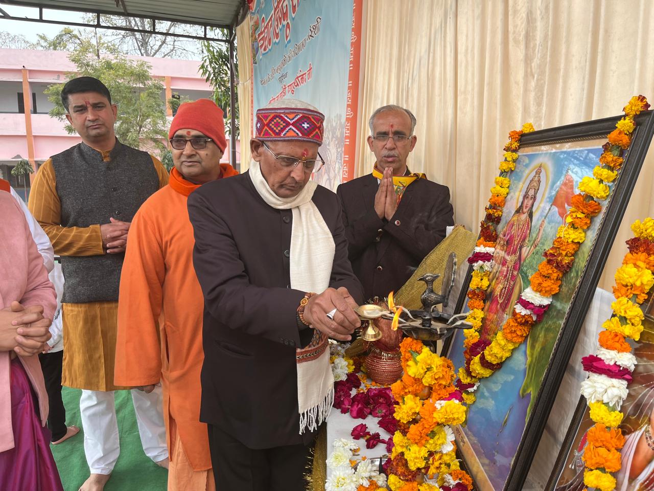 हरिद्वार में विराट हिंदू सम्मेलन संपन्न: स्वामी दयामूर्त्यानंद जी ने विवेकानंद के स्वदेश मंत्र की दी प्रेरणा