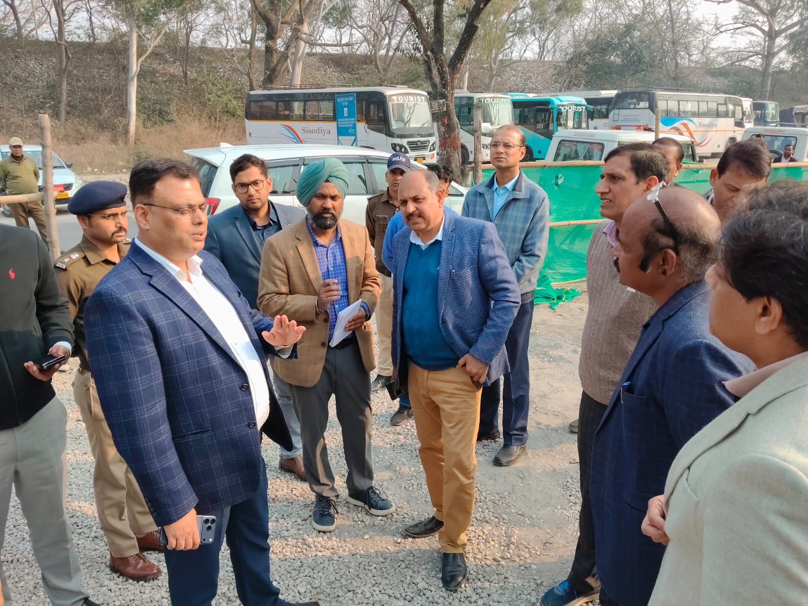 कुम्भ मेला को लेकर शासन-प्रशासन के स्तर पर तैयारियां हुई तेज,सचिव शहरी विकास विभाग ने किया स्थलीय निरीक्षण