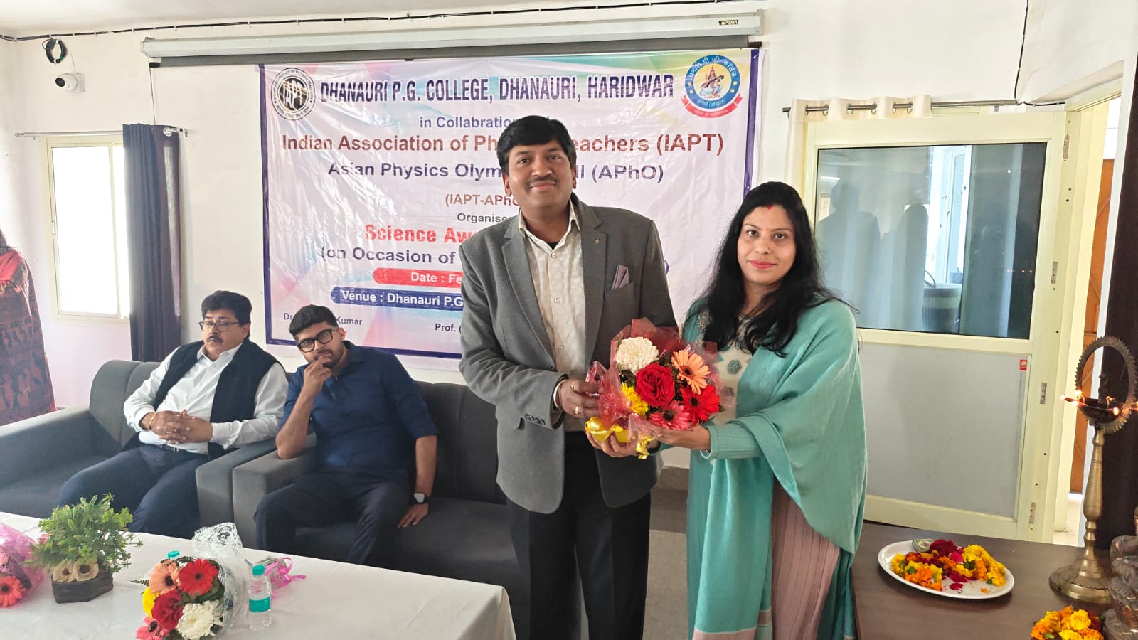 धनौरी पी.जी. कॉलेज में विज्ञान जागरूकता सप्ताह का उद्घाटन समारोह