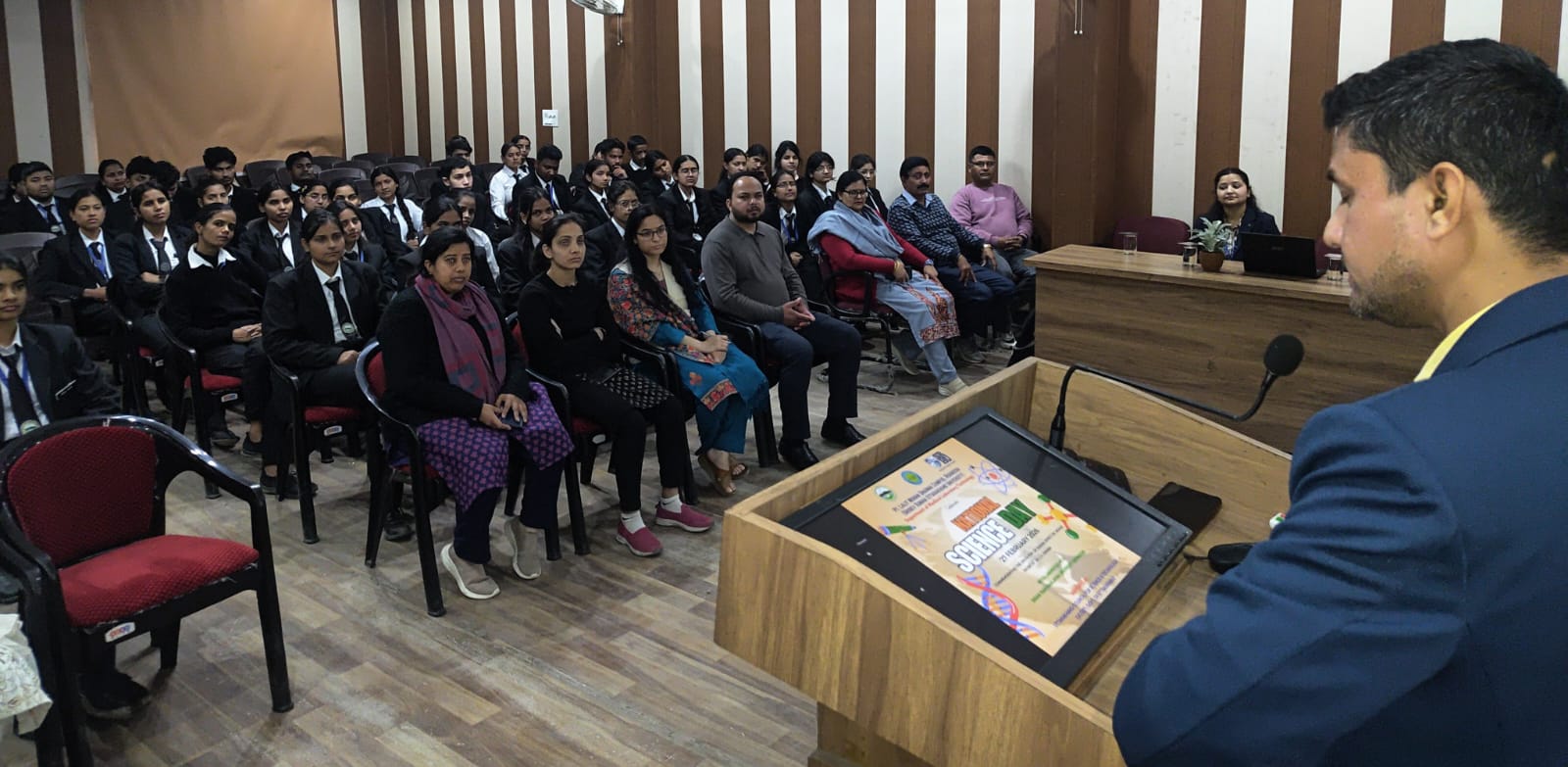 परिसर ऋषिकेश के मेडिकल लैब टेक्नोलॉजी विभाग व यूकॉस्ट के तत्वावधान में मनाया राष्ट्रीय विज्ञान दिवस