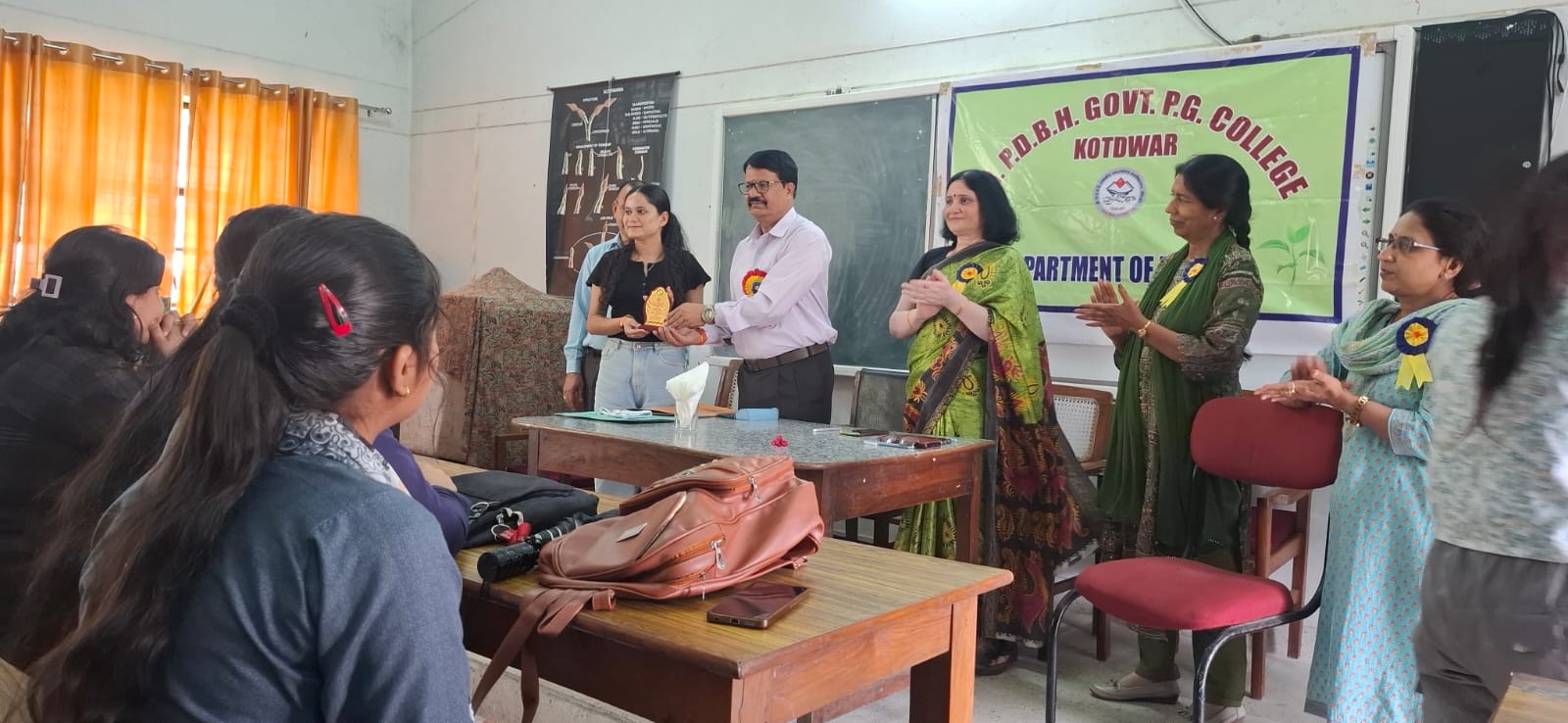 स्नातकोत्तर महाविद्यालय कोटद्वार में वाद-विवाद प्रतियोगिता एवं पुरस्कार वितरण समारोह का आयोजन