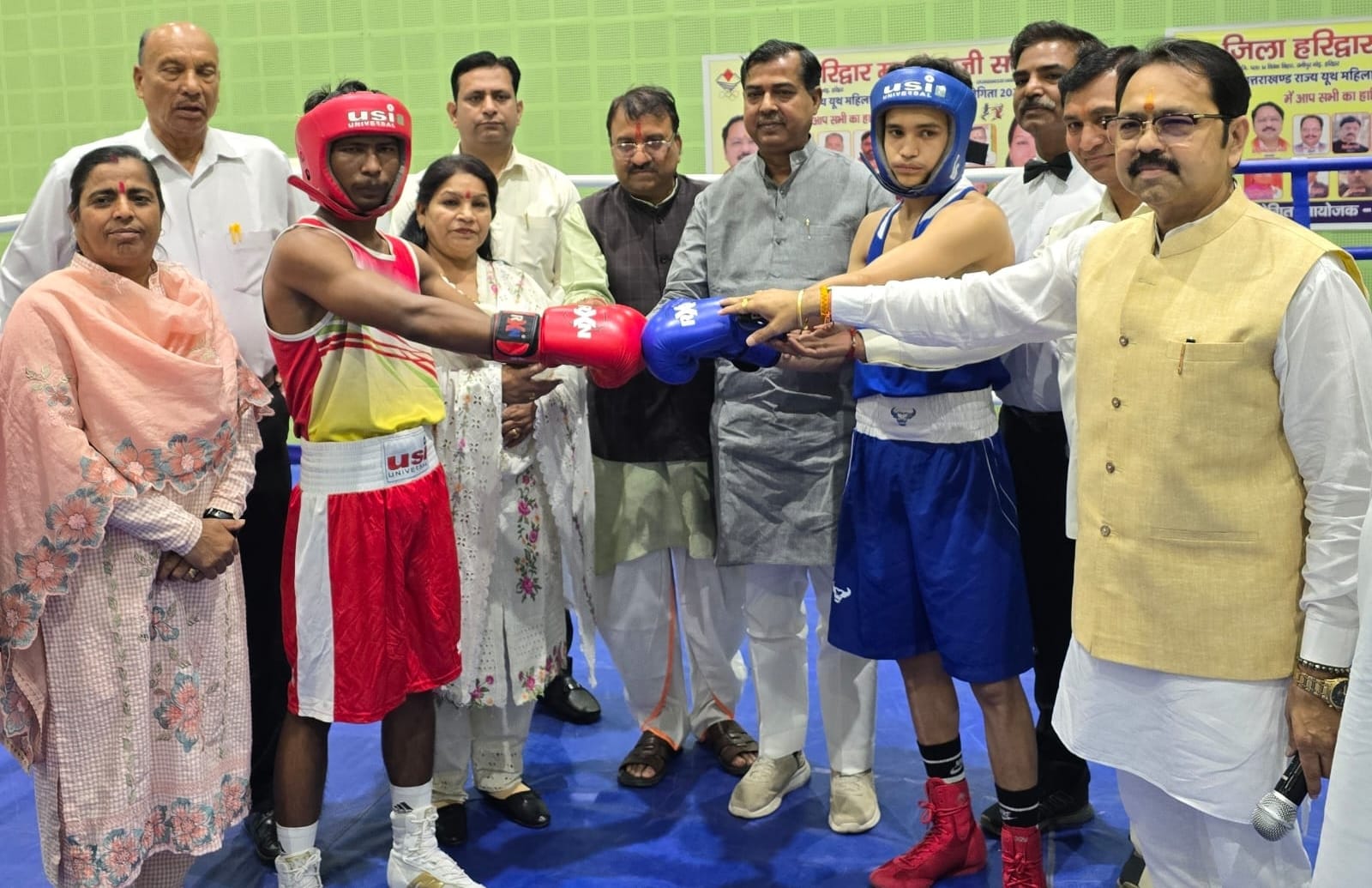 विधायक आदेश चौहान एवं मेयर किरण जैसल ने किया बॉक्सिंग प्रतियोगिता का शुभारंभ