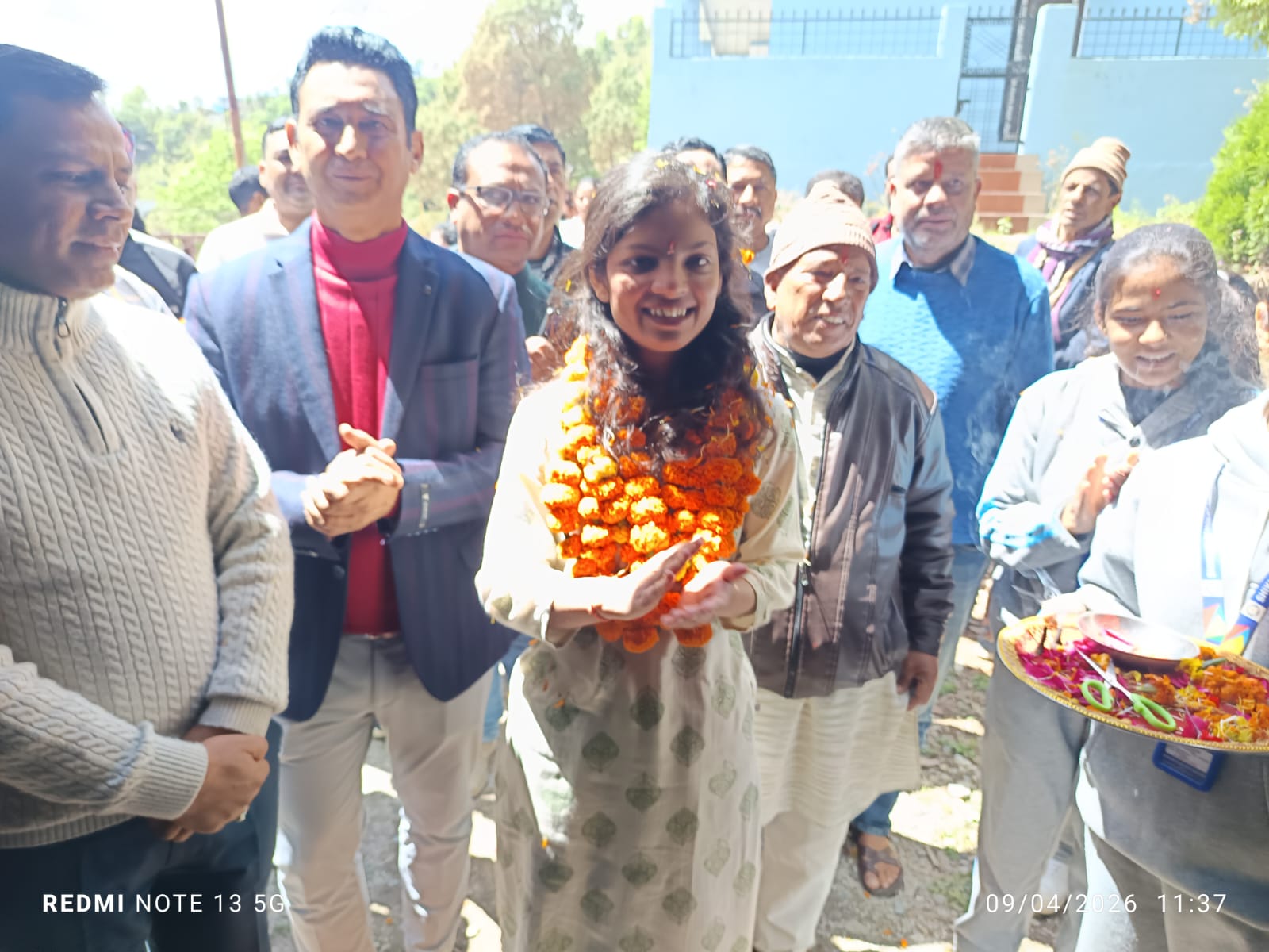 शिखर स्कालर्स ऐकडमी हाई स्कूल गजा मे आईएएस परीक्षा उत्तीर्ण मीनल नेगी का भव्य स्वागत समारोह