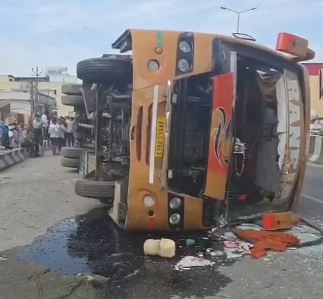 हरिद्वार में राजस्थान के श्रद्धालुओं से भरी बस को डंपर ने मारी टक्कर, एक महिला की मौत, 38 घायल