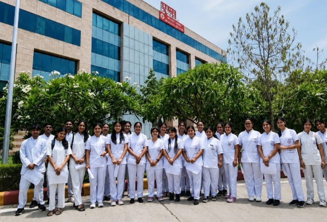 6 माह का नैदानिक प्रशिक्षण (Clinical Training) एम्स ऋषिकेश में प्रारम्भ
