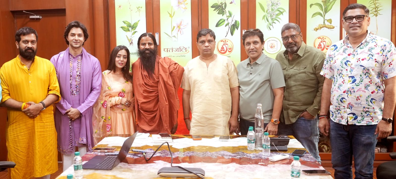 चौथे सप्ताह में पहुंची ‘कृष्णावतारम पार्ट 1 – द हार्ट’, कलाकारों ने हरिद्वार में लिया संतों का आशीर्वाद