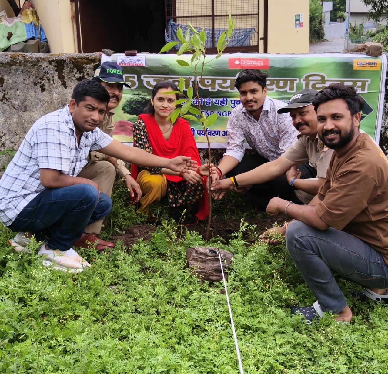 देहरादून: ग्राम पंचायत कोटिमयचक में स्वच्छता, वृक्षारोपण एवं पर्यावरण संरक्षण को लेकर विशेष अभियान का आयोजन