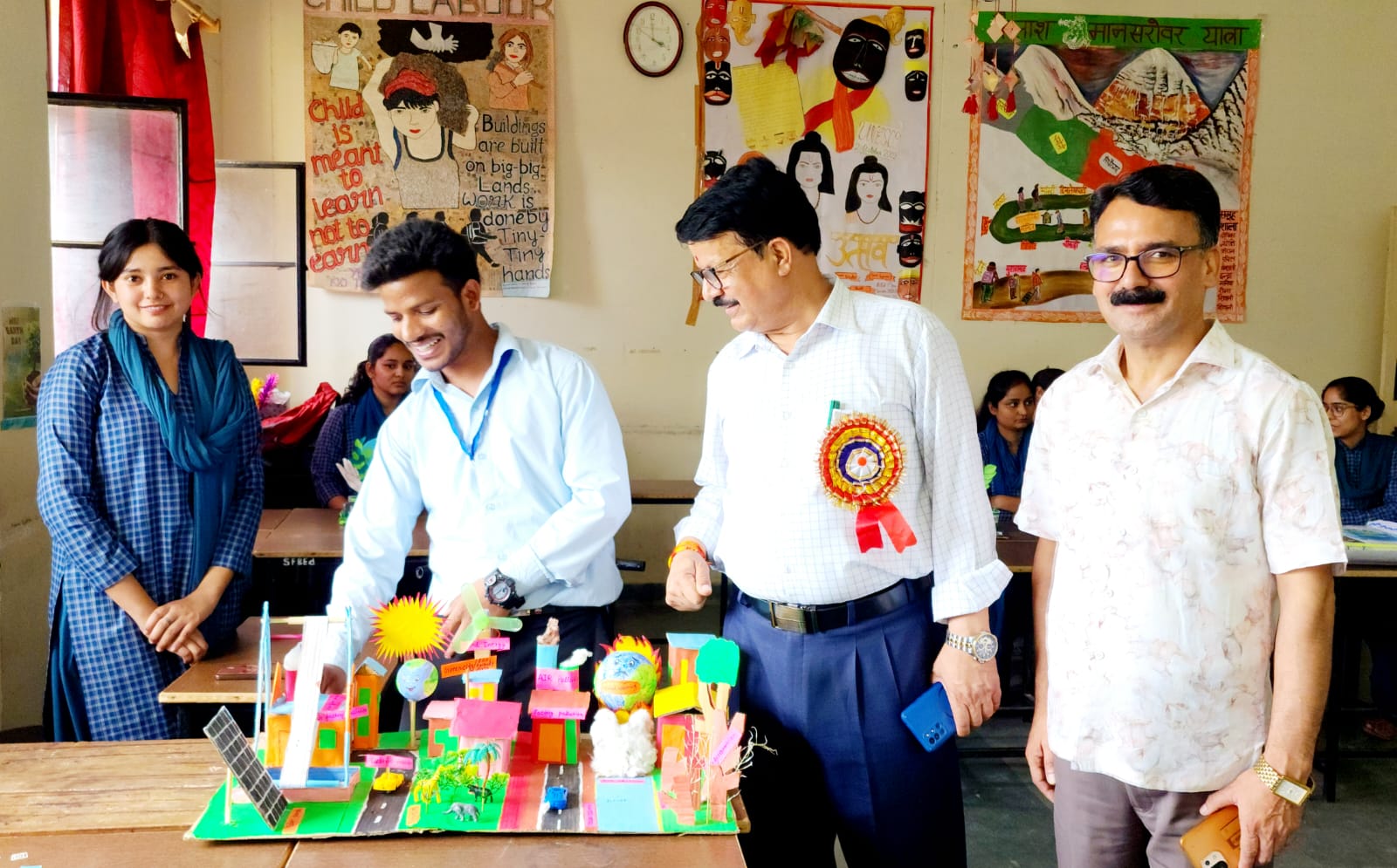 विश्व पर्यावरण दिवस के अवसर पर पोस्टर एवं मॉडल प्रतियोगिता का आयोजन