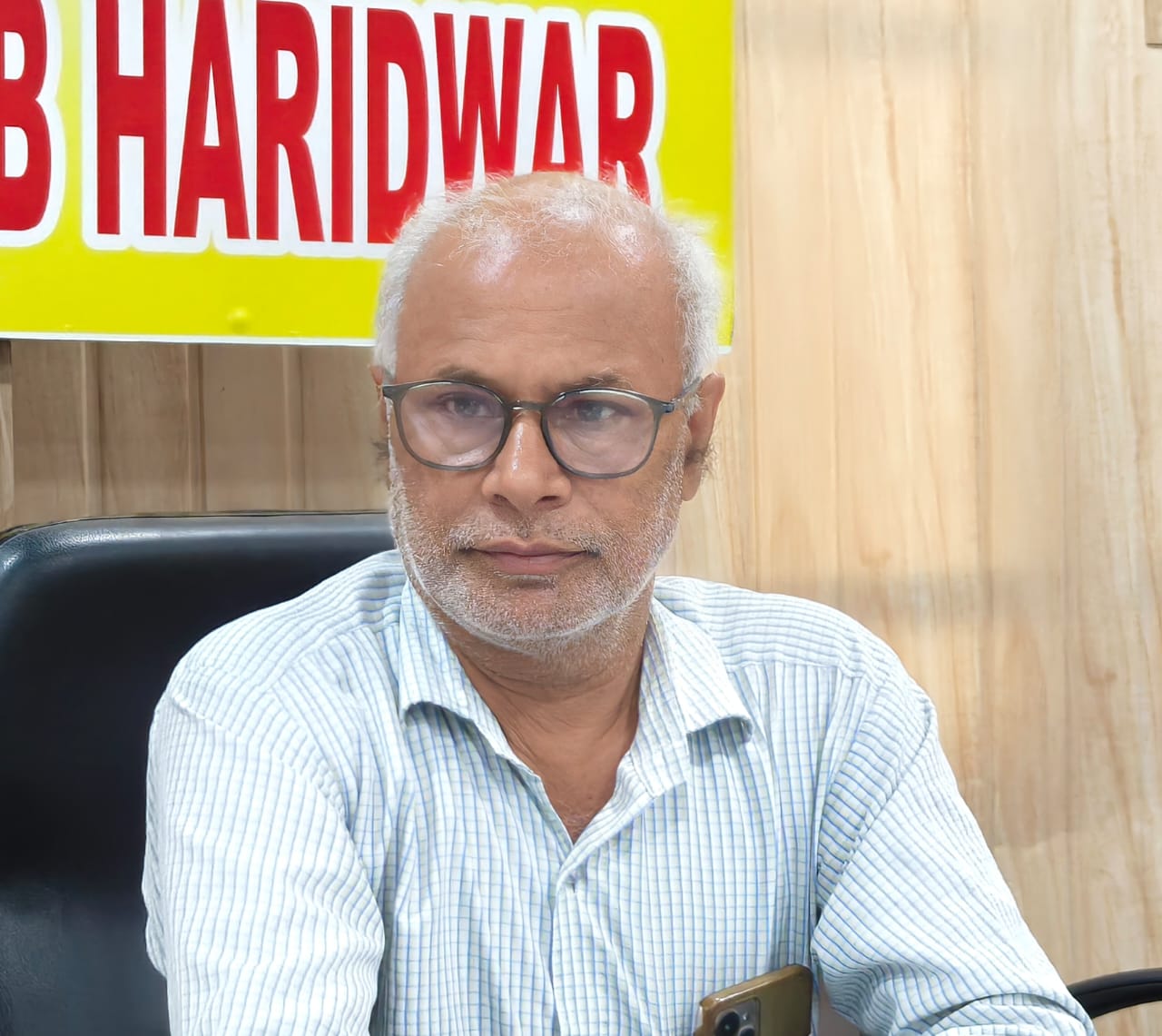 हरिद्वार- बुजुर्ग ने लगाए पुत्र व पुत्रवधू पर घर से निकालने का आरोप