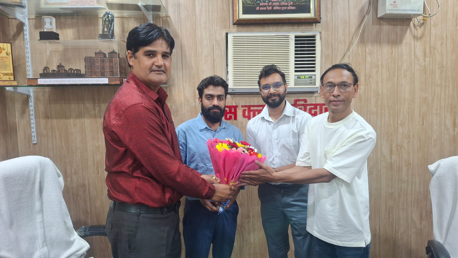 प्रैस क्लब में किया निःशुल्क चिकित्सा शिविर का आयोजन