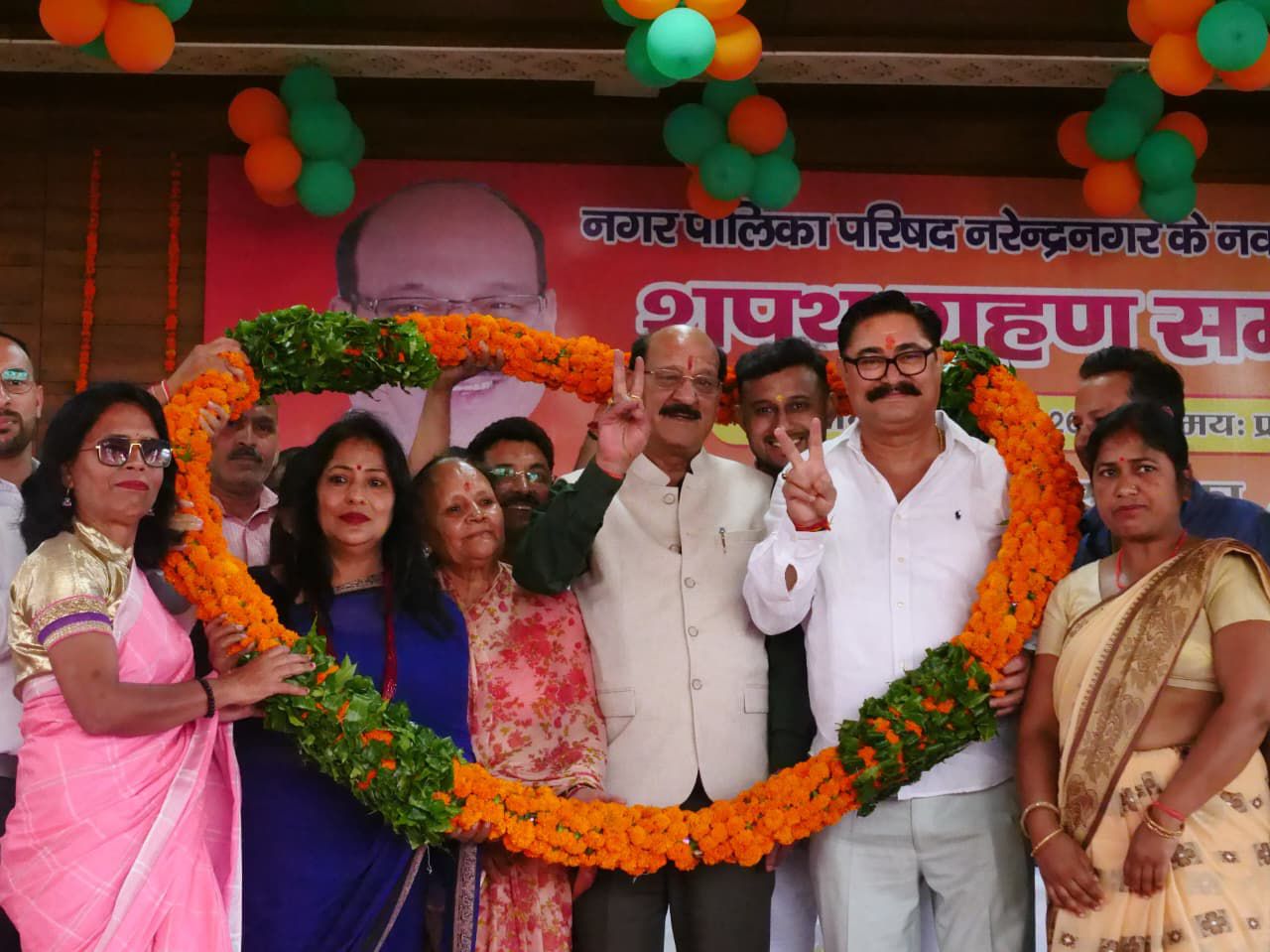 नगर पालिका नरेंद्र नगर के शपथग्रहण समारोह में शामिल हुए कैबिनेट मंत्री सुबोध उनियाल