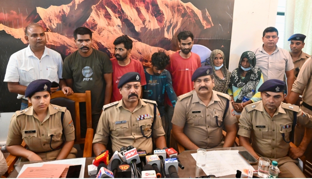 बच्चा चोरी गिरोह पर हरिद्वार पुलिस की बड़ी कामयाबी, दो महिलाओं सहित 6 को दबोचा,दो मासूम कराए मुक्त