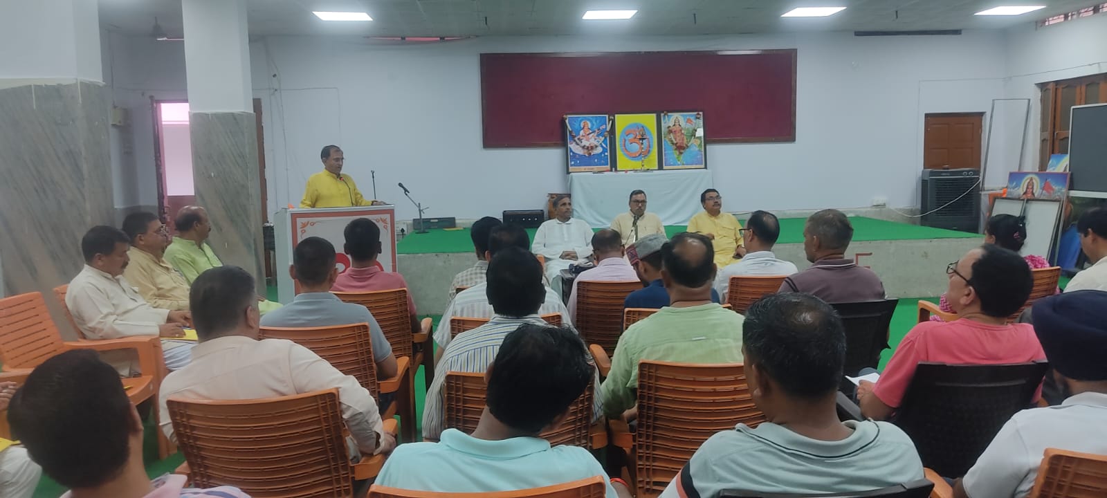 सरस्वती विद्या मंदिर सेक्टर-2 भेल रानीपुर हरिद्वार में तीन दिवसीय प्रश्न-पत्र निर्माण कार्यशाला का आयोजन