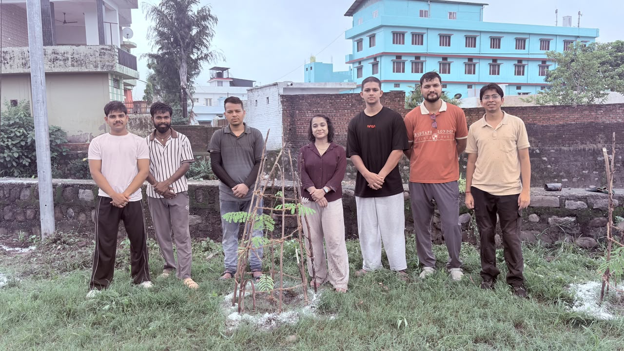 देवभूमि पहल समिति ने किया पौधारोपण अभियान का आयोजन
