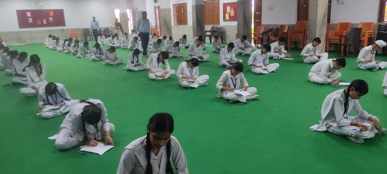 सरस्वती विद्या मंदिर इंटर कॉलेज: स्क्रीनिंग परीक्षा में 40 विद्यार्थियों ने दिखाई प्रतिभा