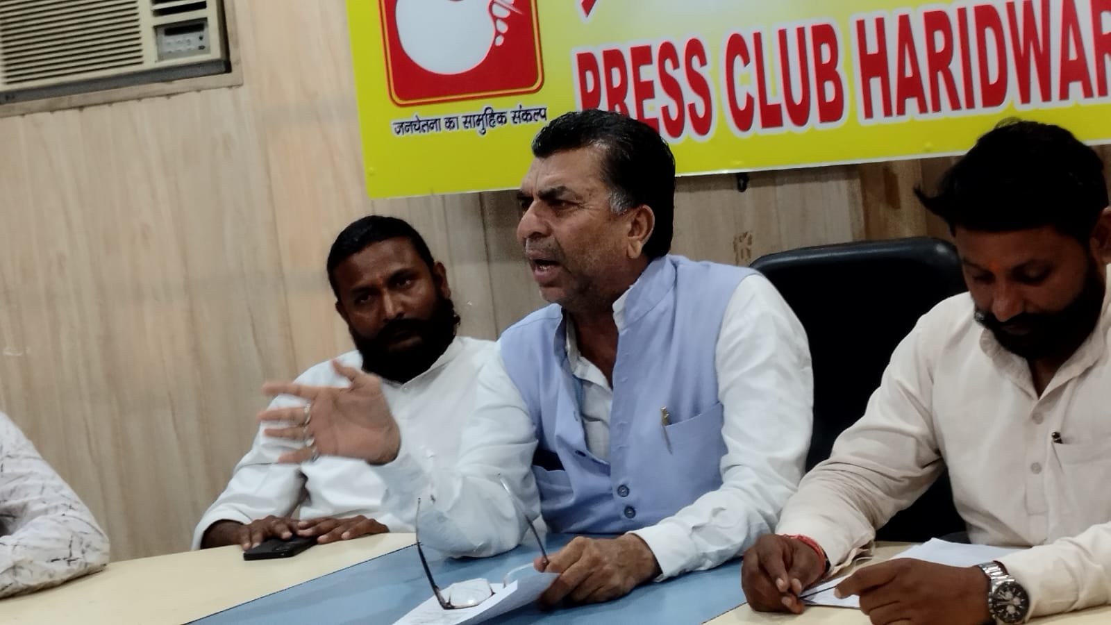 आधार कार्ड को शिक्षा, स्वास्थ्य, बैंक, प्रॉपर्टी, निर्वाचन और भारतीय नागरिकता के वास्तविक प्रमाण से जोड़े सरकार – राव आफाक