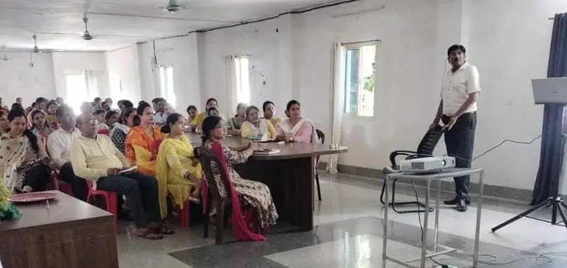 धनौरी पी.जी. कॉलेज में प्राचार्य प्रो. विजय कुमार ने Research Proposal Writing पर दिया महत्वपूर्ण व्याख्यान