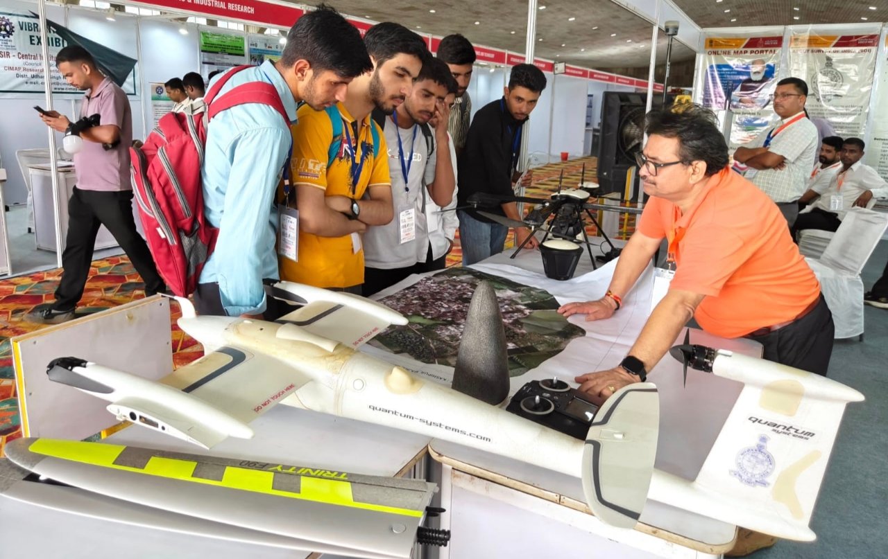 प्रेमनगर आश्रम हरिद्वार में चार दिवसीय हिमालयन एम०एस०एम०ई० एक्सपो का भव्य शुभारंभ