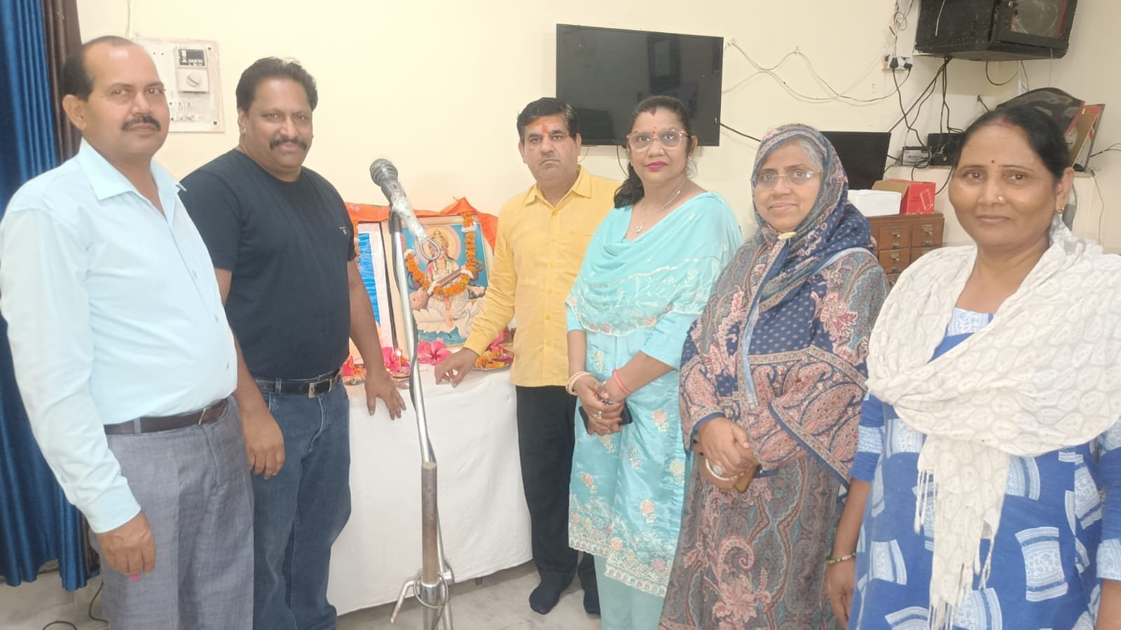 बाल मंदिर सीनियर सेकेंडरी स्कूल, सेक्टर-1, में बड़े हर्षोल्लास और धूमधाम के साथ मनाया गया शिक्षक दिवस।